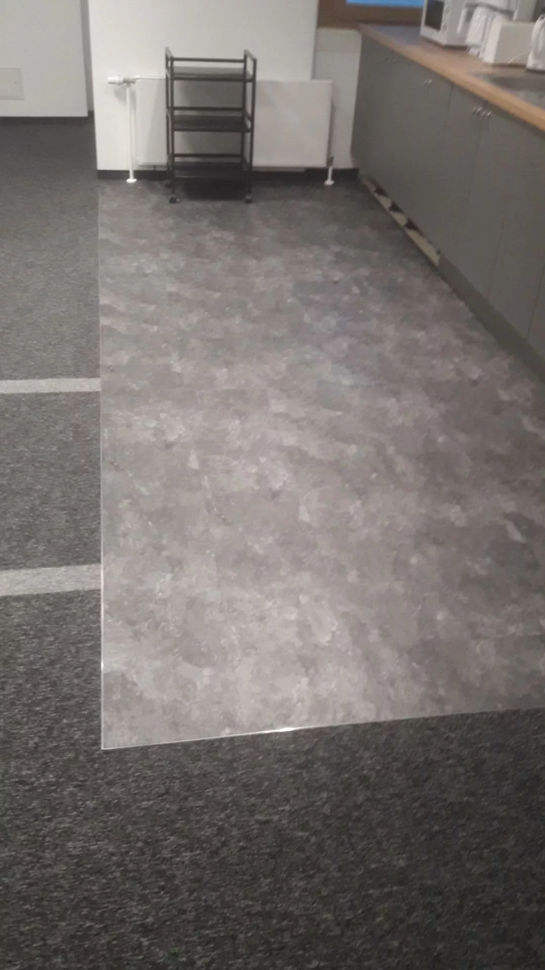 Teeküche Bodenfliesen und Teppich Teeküche Bodenfliesen und Teppich